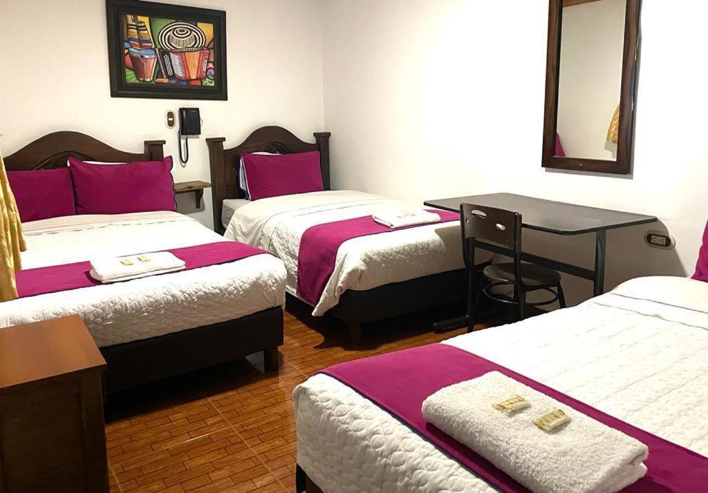 Hostal Internacional Bogota Buitenkant foto